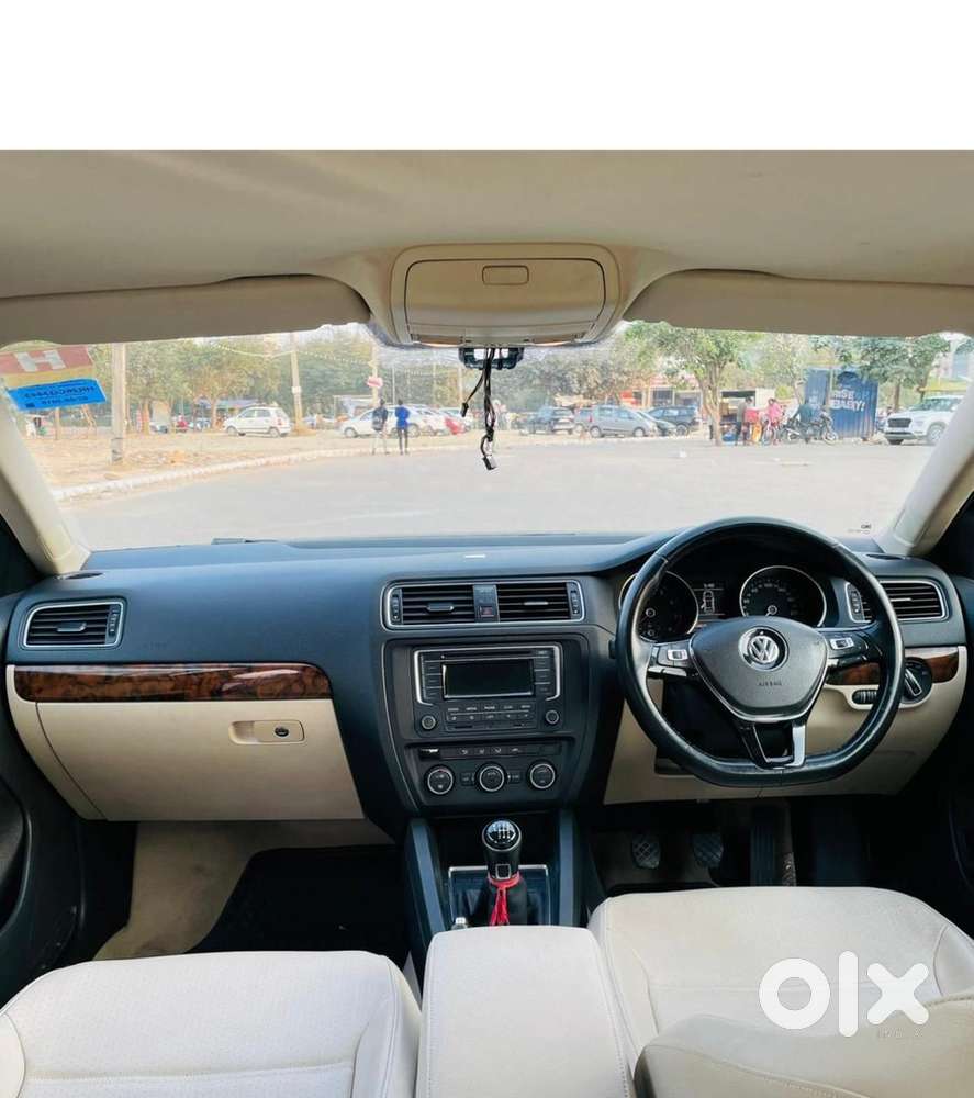 Volkswagen Jetta Petrol Sep 2015