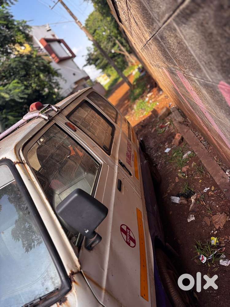 Maruti Suzuki Omni 2002