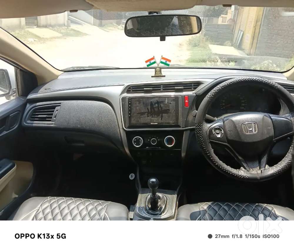 Honda City 1.5 V 2014
