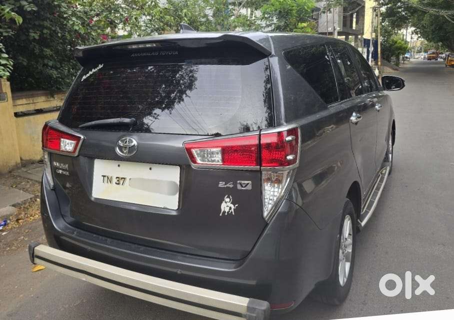 Toyota Innova Crysta 2.4 V 8 Str, 2017, Diesel