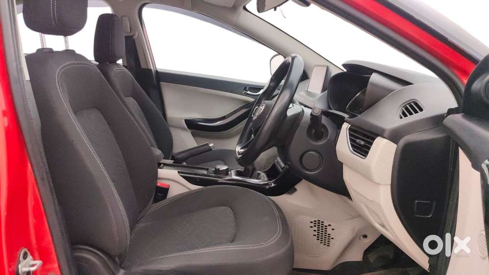 Tata Nexon 1.2 Revotron Xz Plus Premium, 2021, Petrol