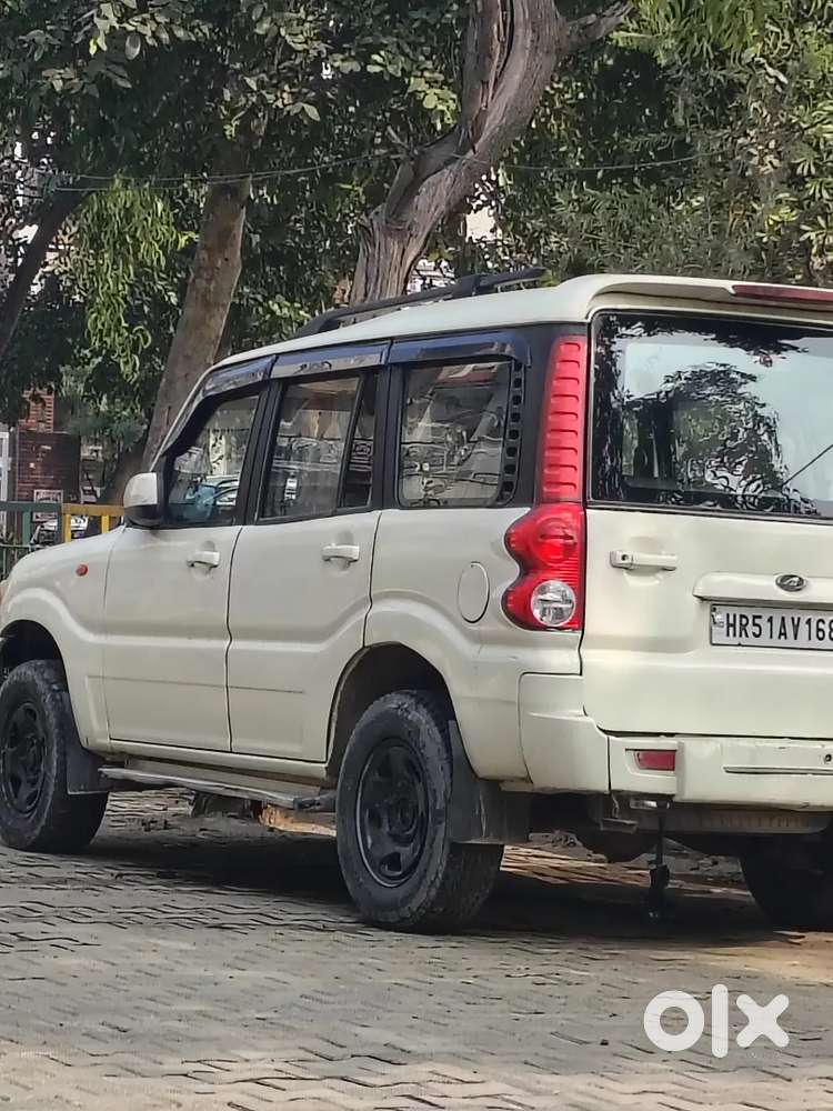Mahindra Scorpio 2013 Diesel 225000 Km Driven