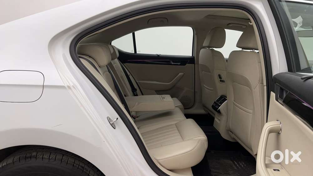 Skoda Superb 2.0 L&k Tsi At, 2021, Petrol