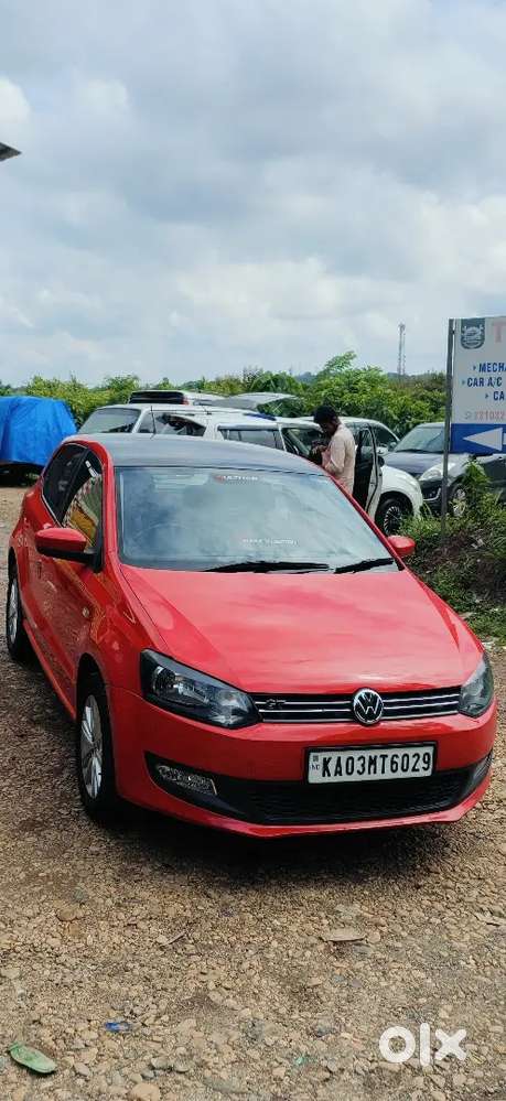 Volkswagen Polo 2015 Car