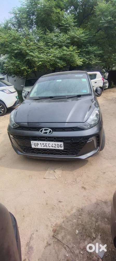 Hyundai Aura 1.2 Sx Cng, 2023, Cng & Hybrids