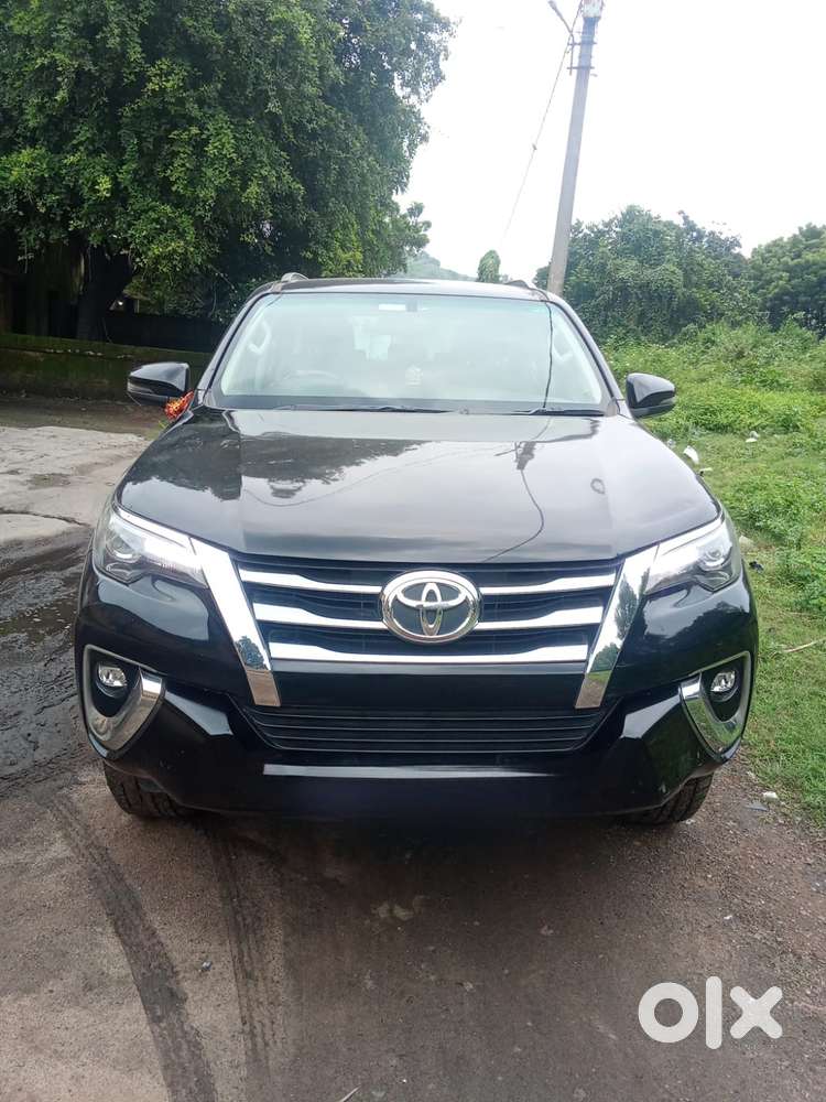 Toyota Fortuner 4x2 At 2.8 Diesel, 2020, Diesel