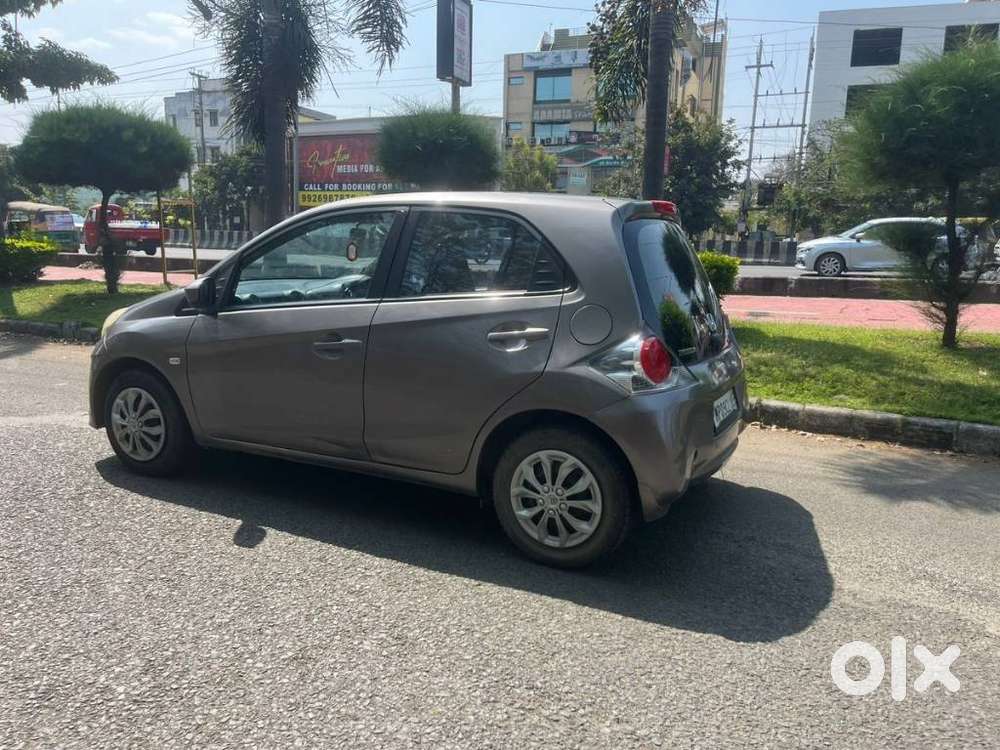 Honda Brio 2011-2013 V Mt, 2012, Petrol