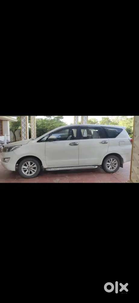 Toyota Innova Crysta 2017 Diesel Variant