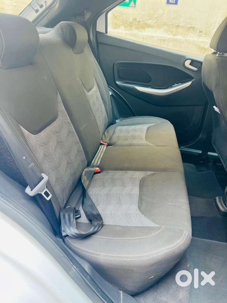 Ford Figo, 2016, Petrol