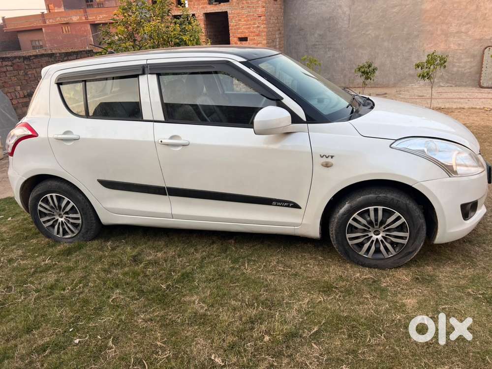 Maruti Suzuki Swift 2012 Cng & Petrol 84000 Km Driven