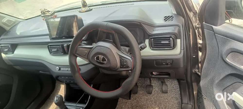 Tata Punch Is Best Car . Centre Lock Key. 9inch Display Led.back Camra