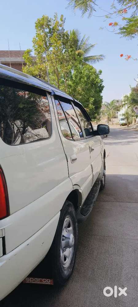 Tata Safari Dicor 2013