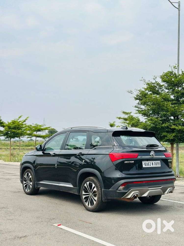 Mg Hector Plus Sharp Hybrid Petrol, 2022, Petrol