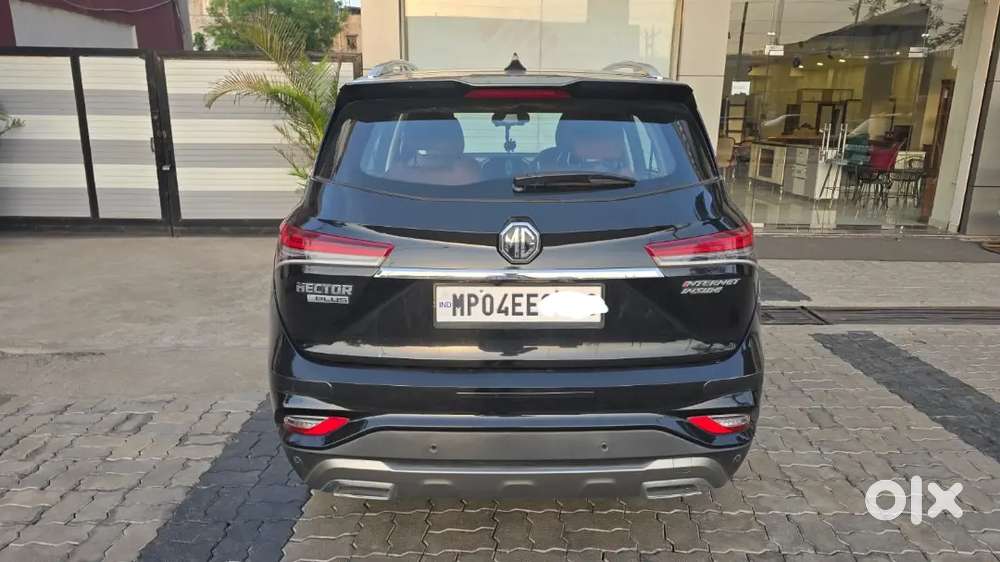 Mg Hector Plus 2022 Petrol  Automatic Well Maintained
