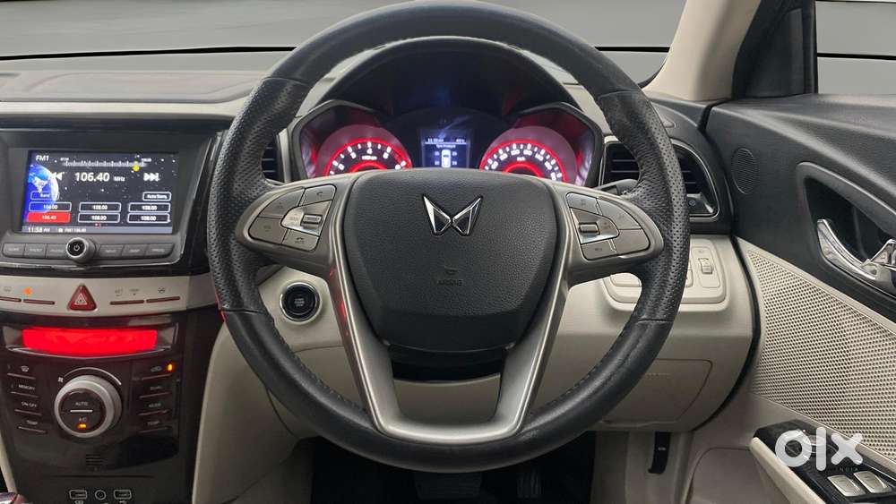 Mahindra Xuv300 1.2 W8 (o) Amt Petrol, 2022, Petrol