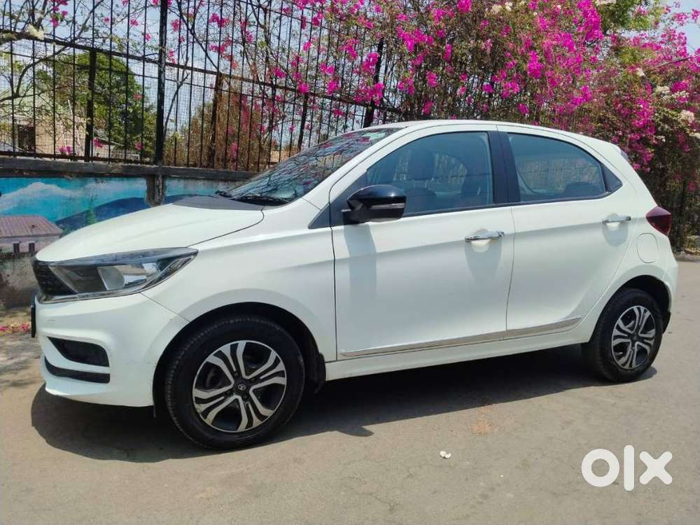 Tata Tiago 1.2 Revotron Xta, 2024, Cng & Hybrids