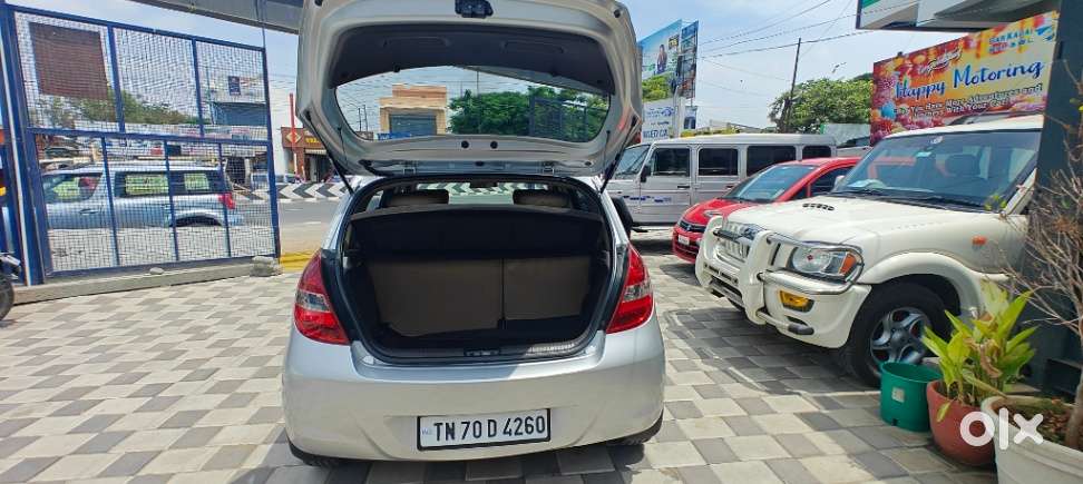 Hyundai I20 2010-2012 1.2 Sportz, 2011, Petrol