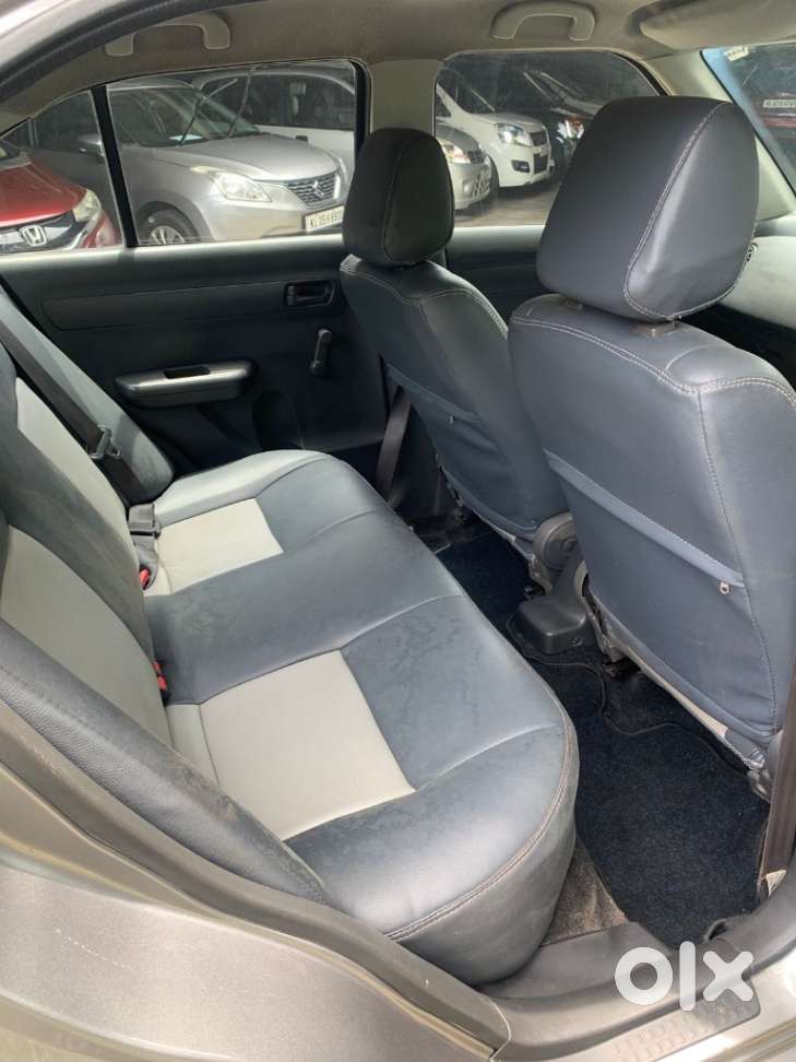Maruti Suzuki Swift Dzire Lxi Option, 2011, Petrol