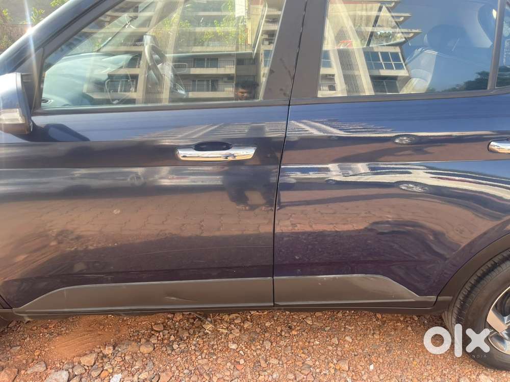 Hyundai Venue 2020 Petrol Well Maintained