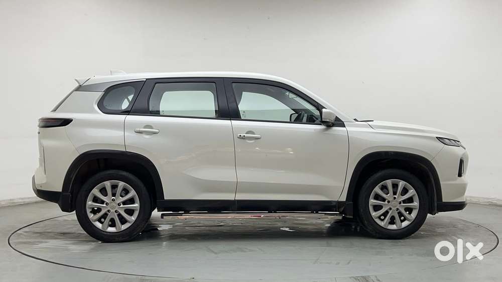 Maruti Suzuki Grand Vitara 1.5 Delta Smart Hybrid At, 2023, Petrol