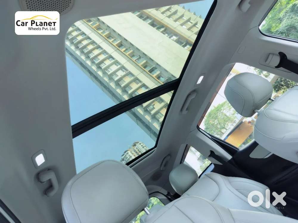 Mahindra Xuv700 2.2 Ax 7 Diesel At Luxury Pack Str Awd, 2022, Diesel