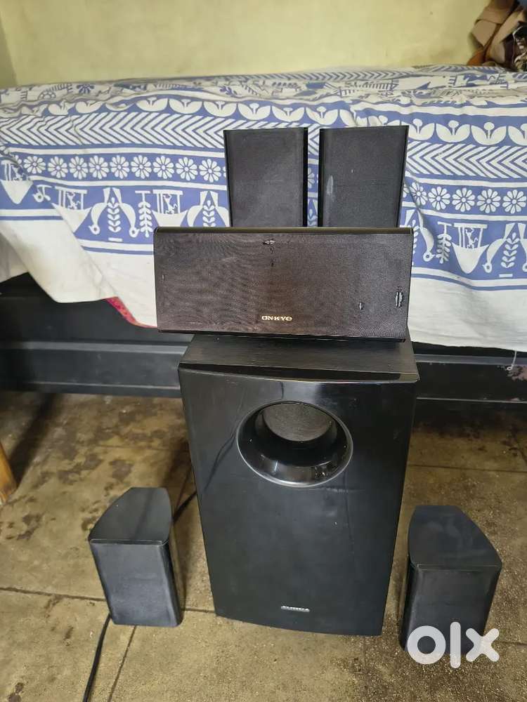 Home theatre 5.1 onkyo system Japan