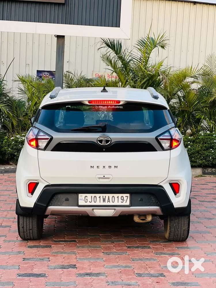 Tata Nexon 1.2 Revotron Xz Plus (s), 2020, Petrol