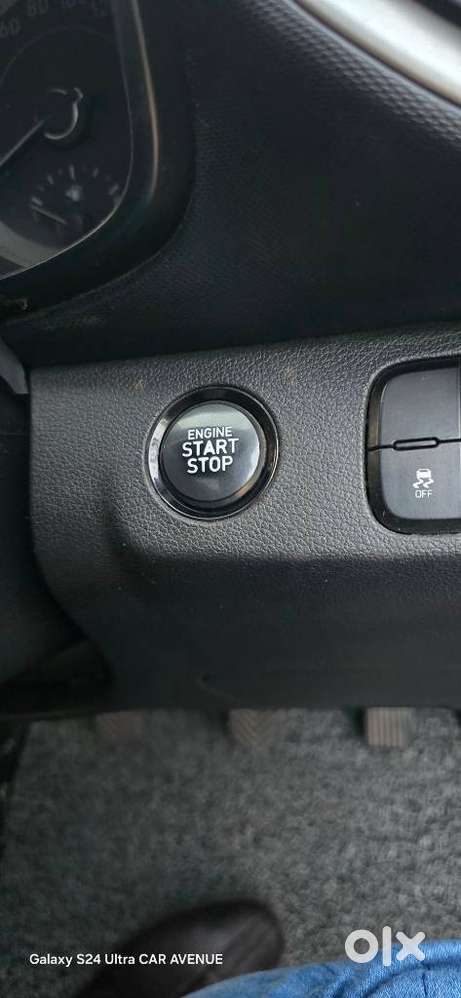 Hyundai Venue Sx (o) Mt 1.5 Diesel, 2022, Diesel