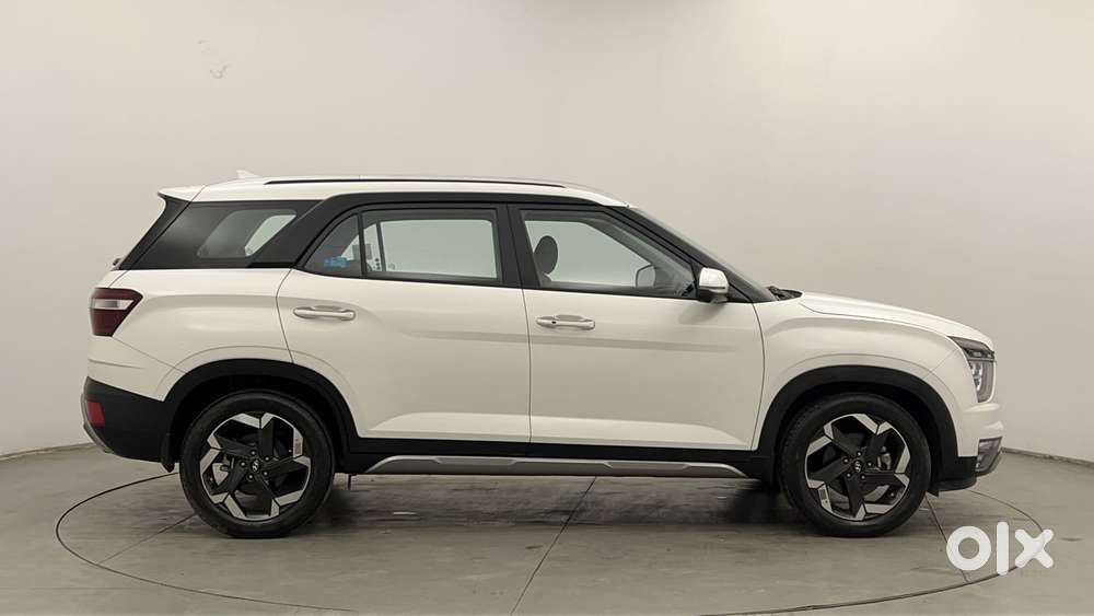 Hyundai Alcazar Platinum, 2022, Petrol