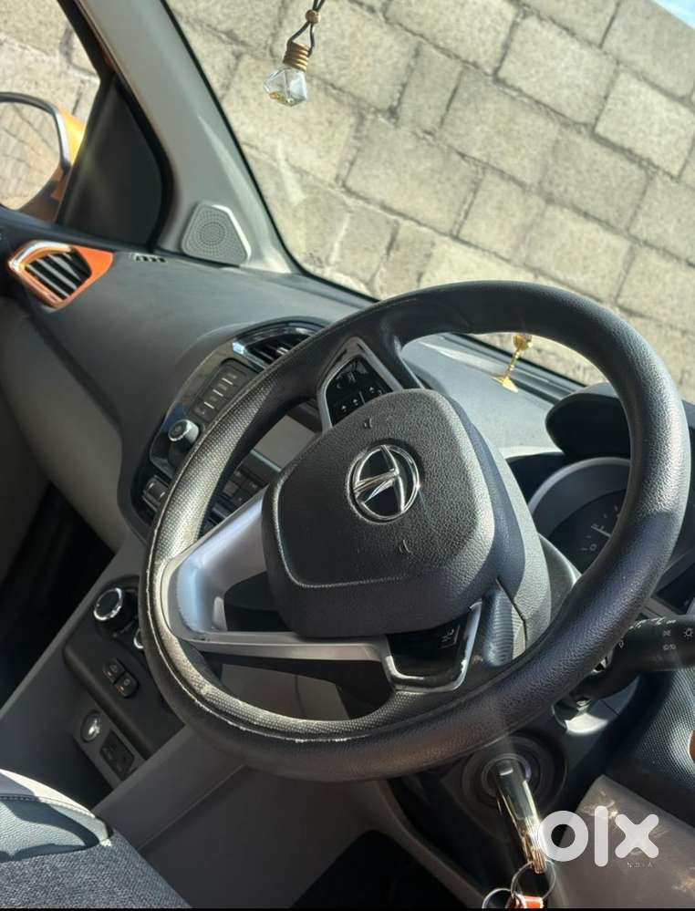 Tata Tiago 1.2 Revotron Xz, 2016, Petrol