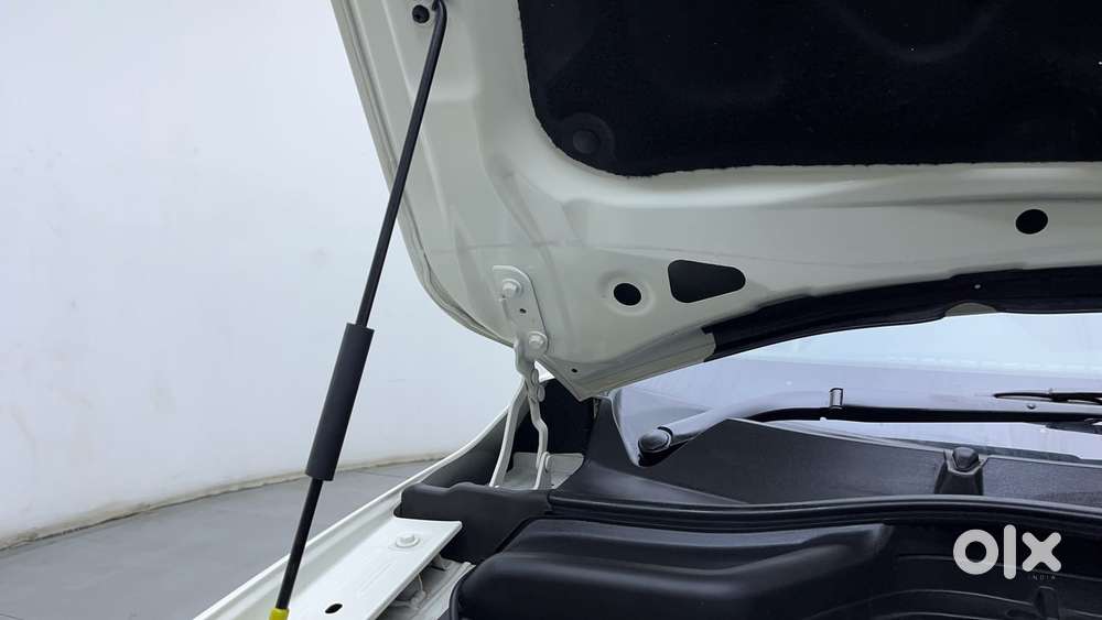 Mahindra Xuv300 W8 Option, 2023, Petrol