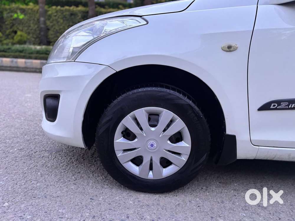 Maruti Suzuki Swift Dzire 1.2 Lxi Bsiv, 2013, Petrol