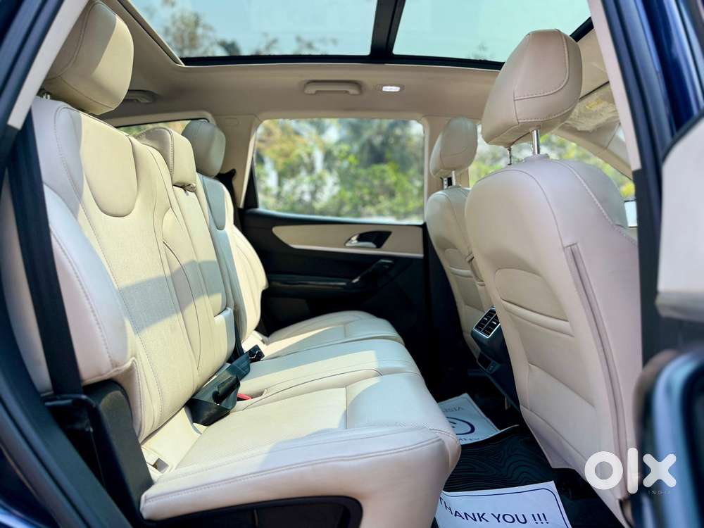 Mahindra Xuv700 2.2 Ax 7 Diesel At Str, 2022, Diesel