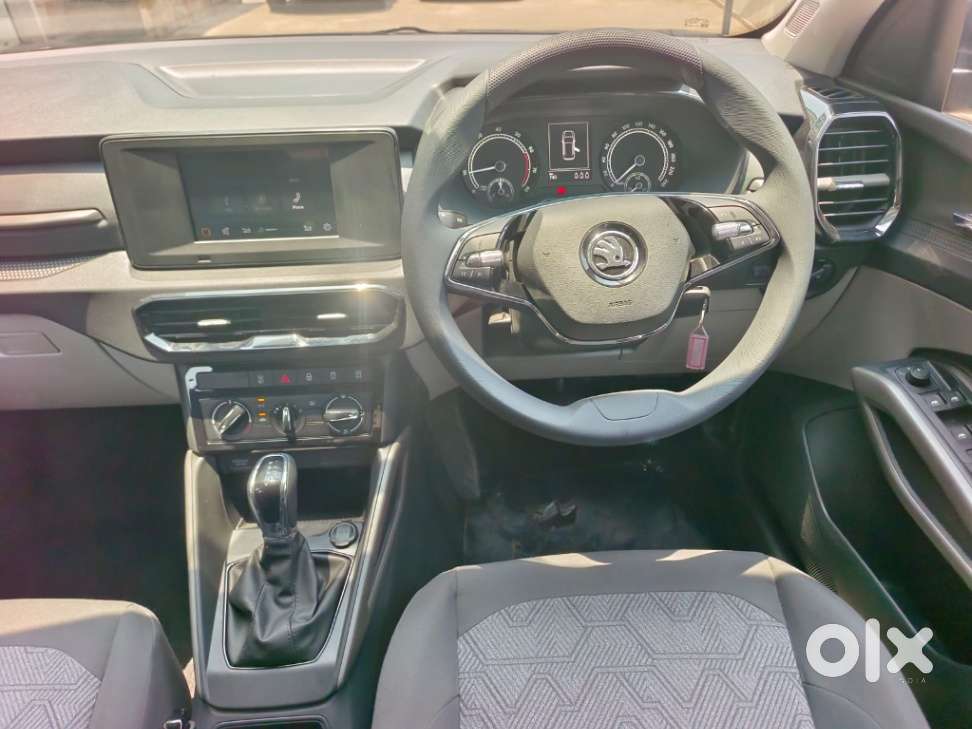 Skoda Kylaq Signature At, 2025, Petrol