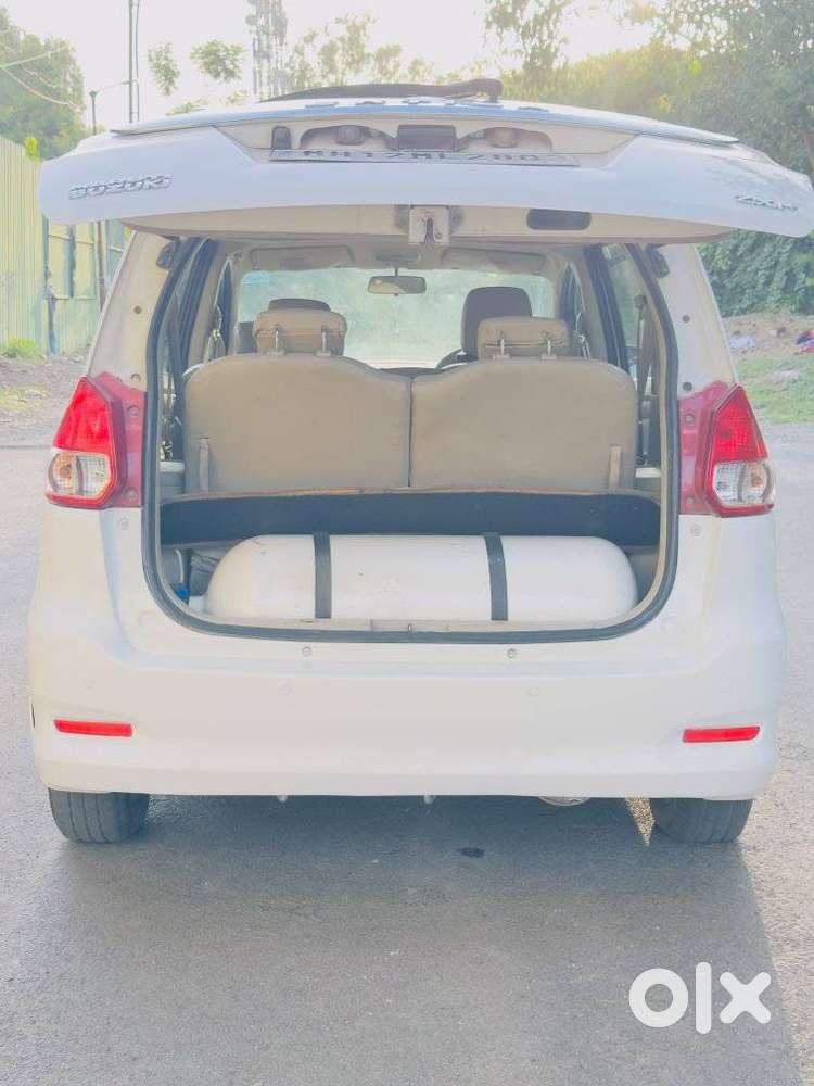 Maruti Suzuki Ertiga Zxi Shvs, 2015, Cng & Hybrids