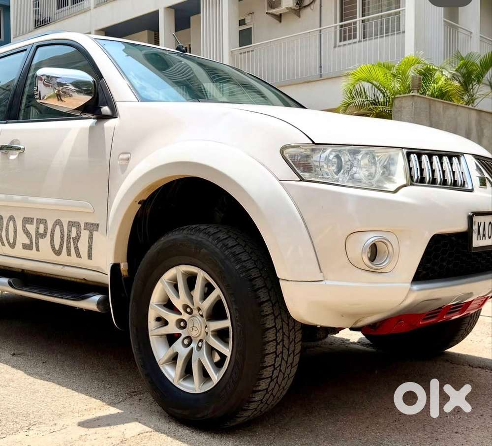 Mitsubishi Pajero Sport  Mt 4x4 2015 Diesel