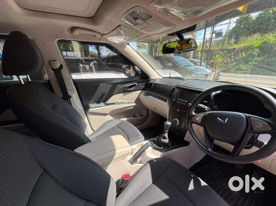 Mahindra Xuv300 W6, 2023, Petrol