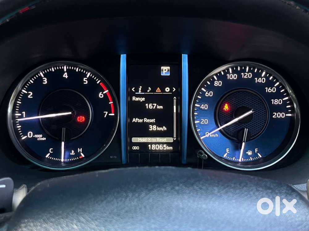 Toyota Fortuner 4x2 At 2.7 Petrol, 2024, Petrol