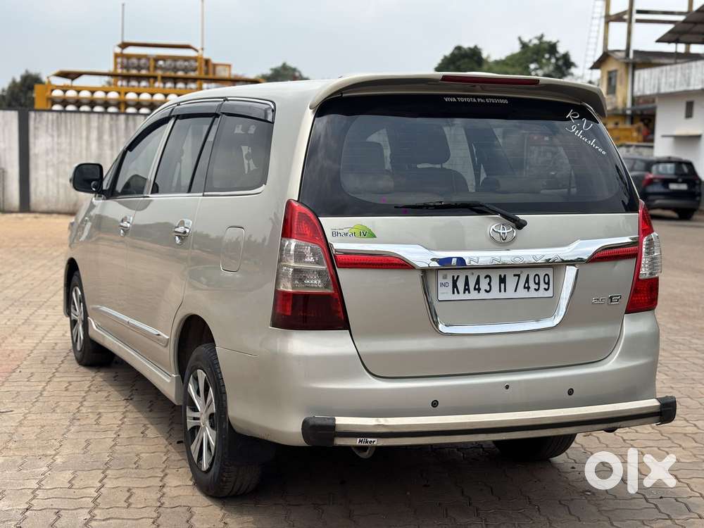 Toyota Innova 2.5 G (diesel) 7 Seater Bs Iv, 2015, Diesel