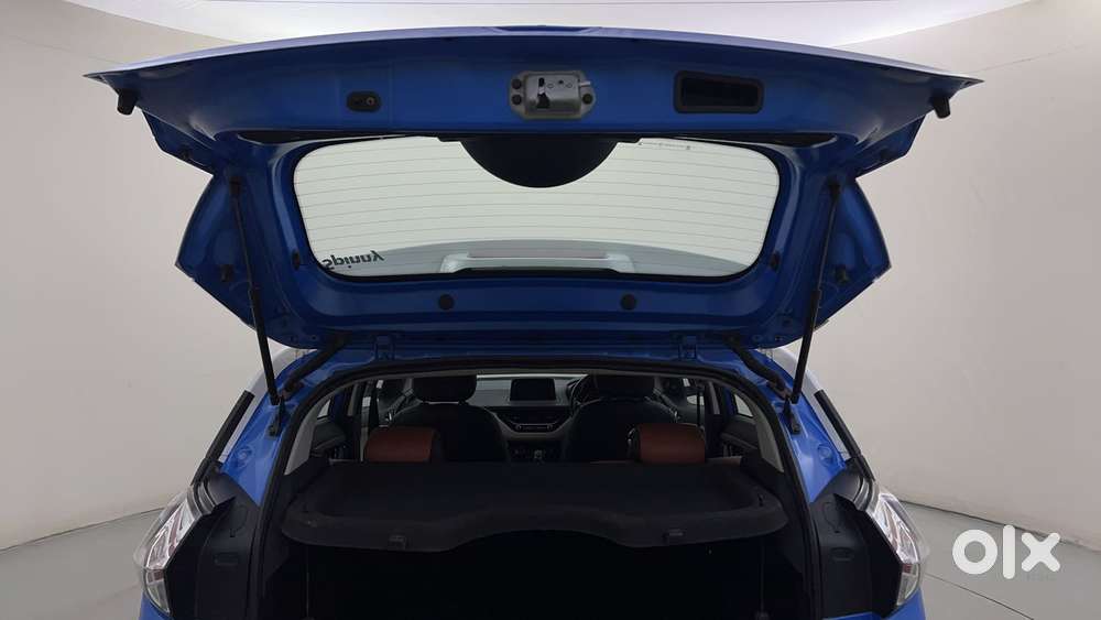 Tata Nexon 1.2 Revotron Xza Plus (o) Dual Tone, 2020, Petrol