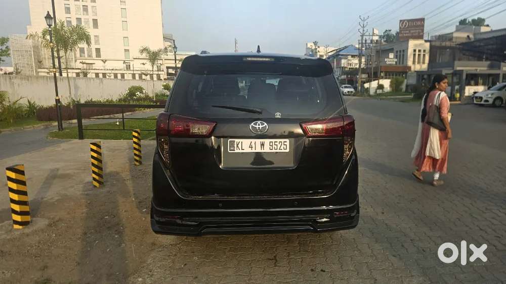 Toyota Innova Crysta 2016 Diesel 160000 Km Driven