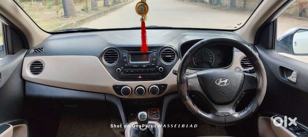 Hyundai Grand I10 2016-2017 Sportz Celebration Edition, 2015, Petrol