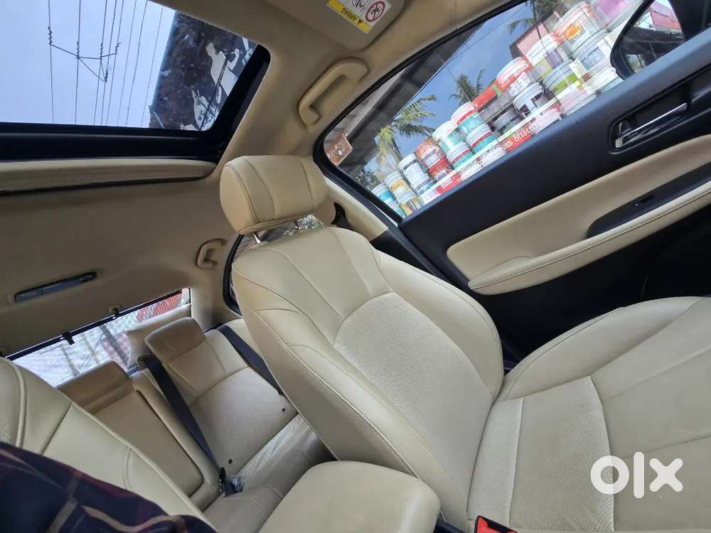 Honda City Gen-5 Zx Petrol (top Model)single Ownerinsurance Dec 2026