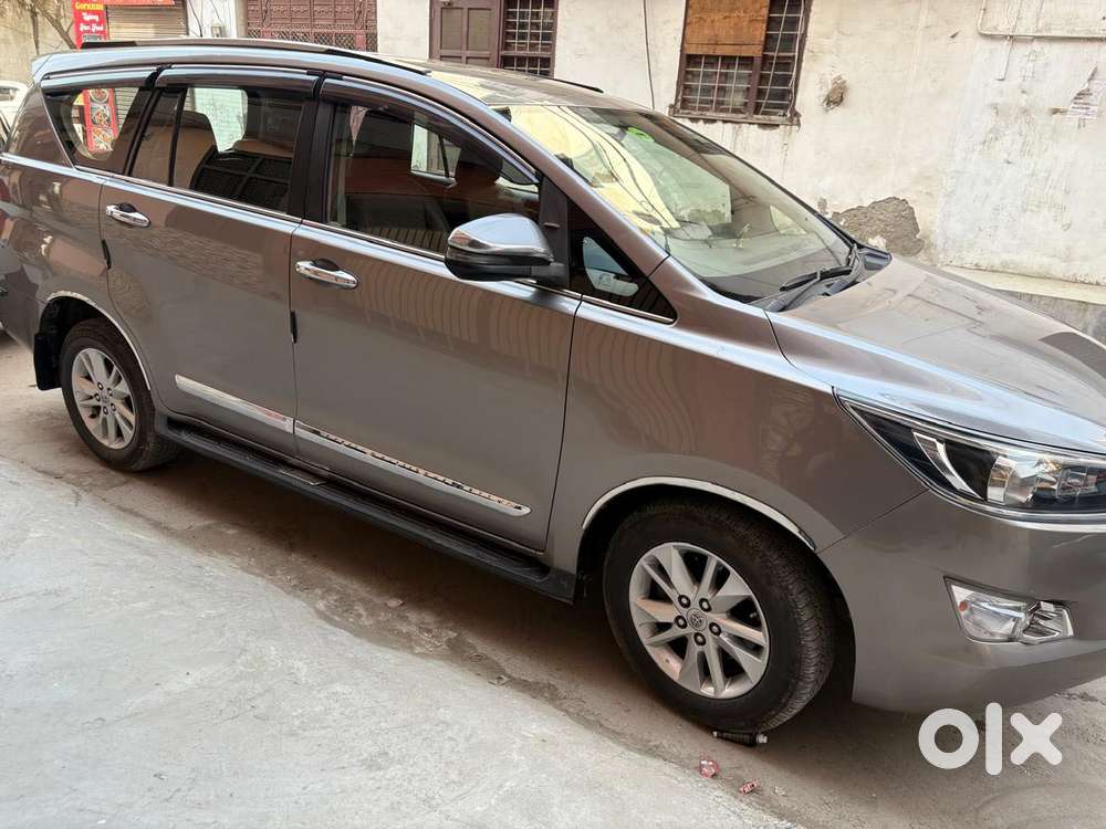 Toyota Innova Crysta 2.4 Gx Limited Edition At 7 Str, 2020, Diesel