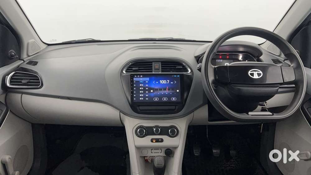 Tata Tiago Xe, 2025, Petrol