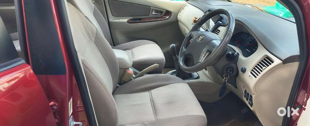 Toyota Innova 2.5 V 7 Str, 2012, Diesel