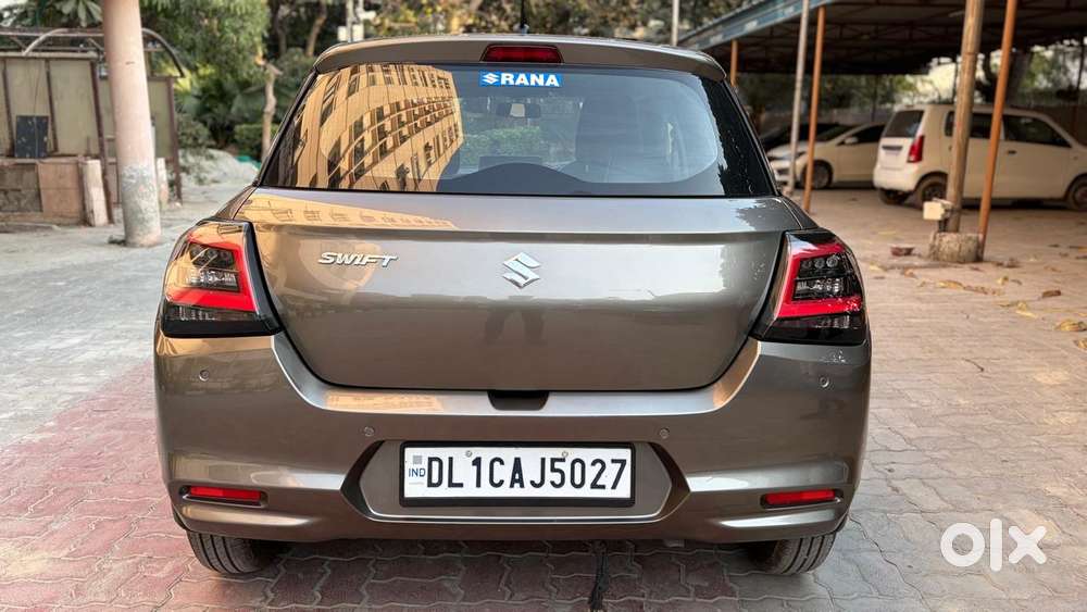 Maruti Suzuki Swift Vxi + Manual, 2025, Petrol