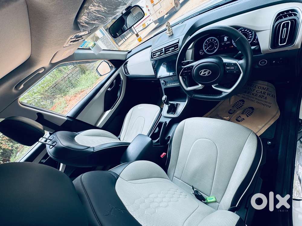 2023 Hyundai Creta Sx Executive 1.5 Petrol Mt  Polar White
