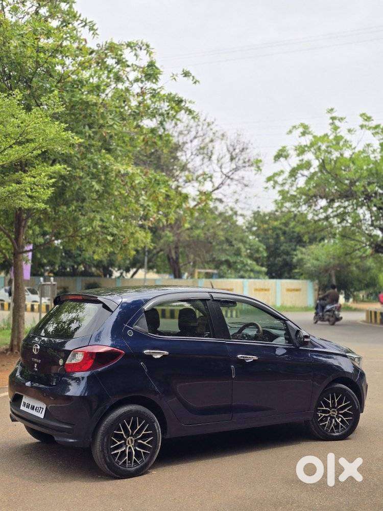 Tata Tiago 1.2 Revotron Xta, 2024, Petrol
