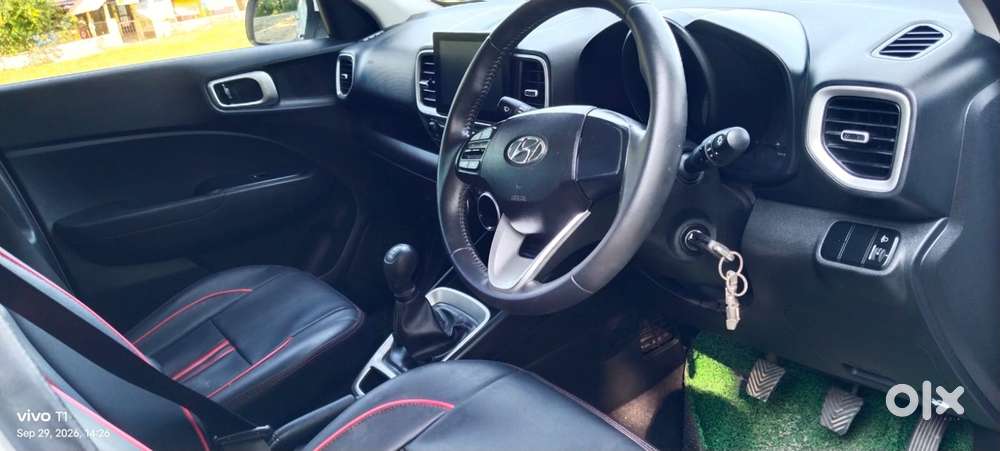 Hyundai Venue, 2022, Petrol